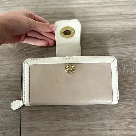 Vintage Coach Continental Zip Around Leather Wallet Almond and Beige - Picture 2 of 16